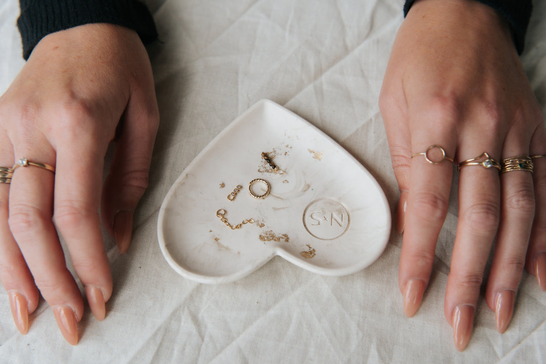 Twisted beauty click hoop