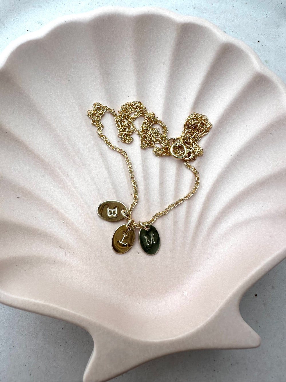 Noelle schakel ketting (met initialen)